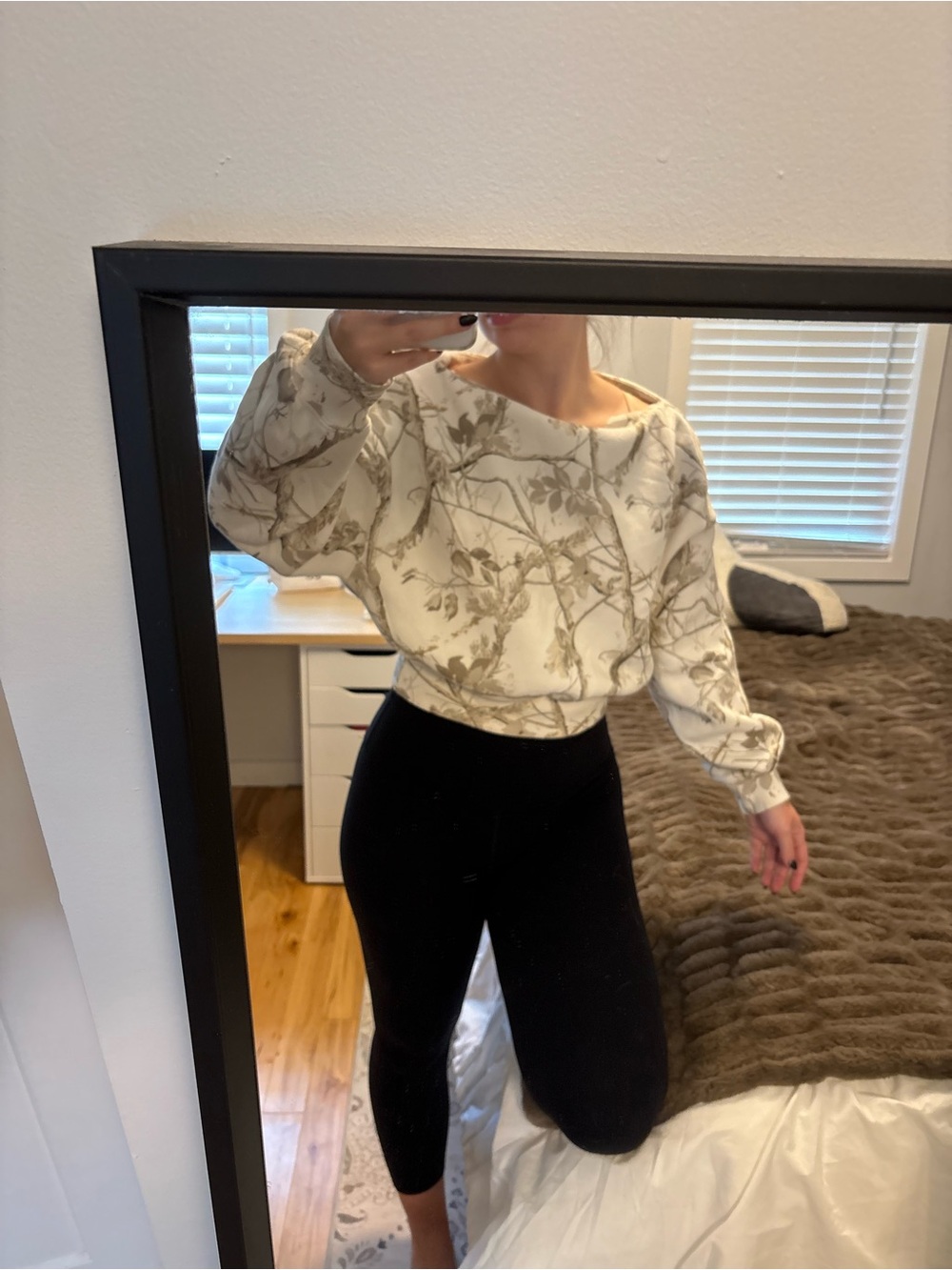 Abercrombie & Fitch Cream Camo Birch Cropped Sweatshirt